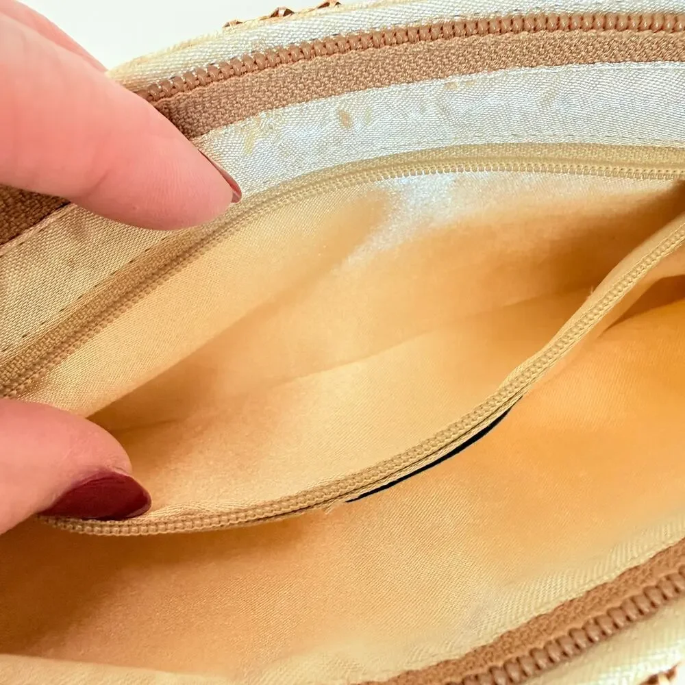 La Regale Gold Metal Mesh Clutch Wristlet Vintage Evening Glam‎ Disco Bag